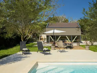 Villa für 4 Personen (90 m²) in Valbandon 1/10