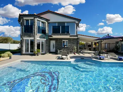 Villa für 10 Personen (128 m²) in Fažana 1/10