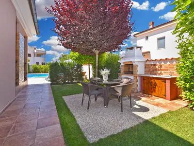 Villa für 8 Personen (134 m²) in Valbandon 3/10