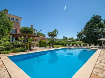 PoolOfHouse