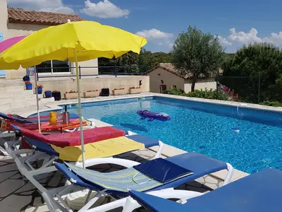 PoolOfHouse