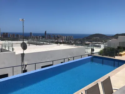 PoolOfHouse
