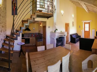 DiningRoom