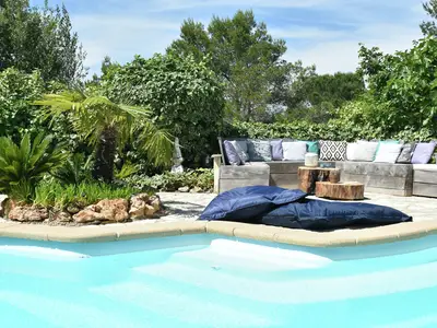 PoolOfHouse