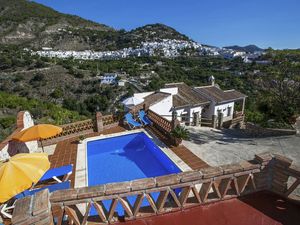 19343268-Villa-6-Frigiliana-300x225-1