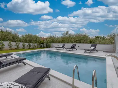 Villa für 8 Personen (170 m²) in Fuškulin 3/10