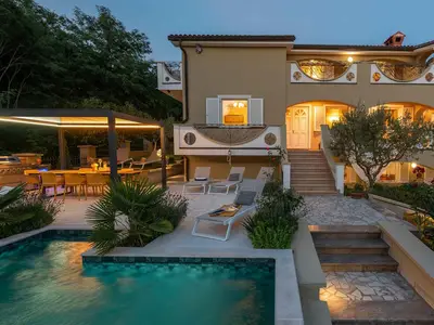 Villa für 12 Personen (250 m²) in Fuškulin 6/10