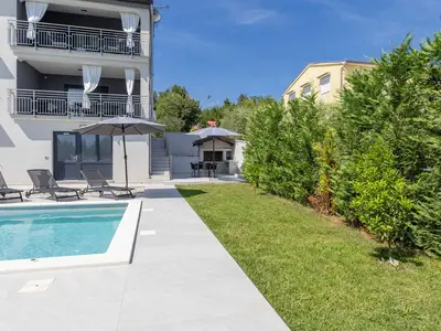 Villa für 8 Personen (170 m²) in Fuškulin 2/10