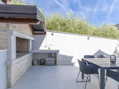 Villa für 8 Personen (170 m²) in Fuškulin 4/10