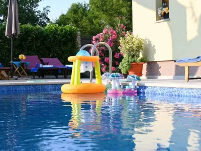 Villa für 10 Personen (200 m²) in Gabonjin 2/10