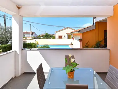 Villa für 16 Personen (200 m²) in Galižana 7/10