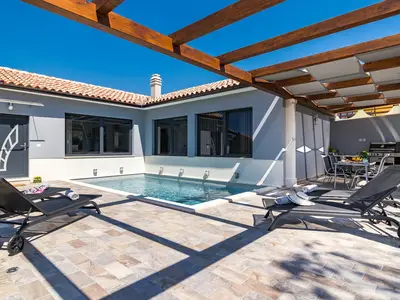 Villa für 6 Personen (166 m²) in Galižana 2/10