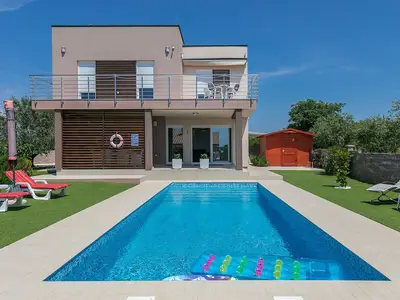 Villa für 8 Personen (170 m²) in Galižana 1/10