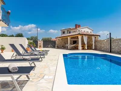 Villa für 12 Personen (280 m²) in Galižana 3/10