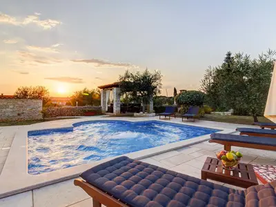 Villa für 8 Personen (130 m²) in Galižana 1/10