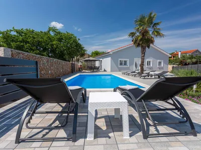 Villa für 8 Personen (90 m²) in Garica 6/10