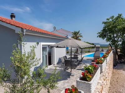 Villa für 8 Personen (90 m²) in Garica 8/10