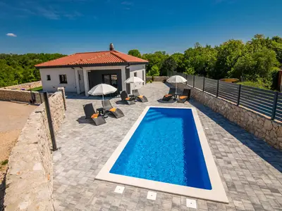 Villa für 6 Personen (92 m²) in Garica 8/10