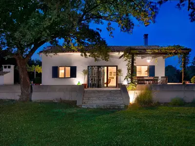 Villa für 8 Personen (125 m²) in Garica 10/10