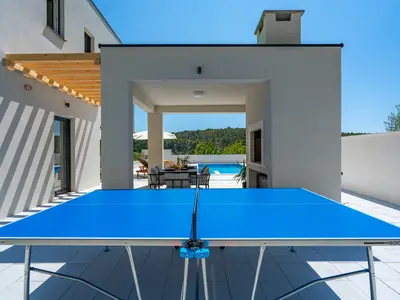 outdoor table tennis