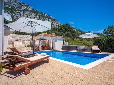 Spacious terrace with lounge and dining area