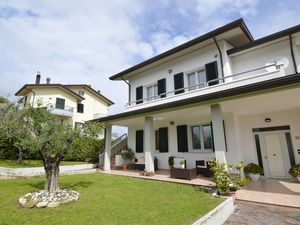 21674365-Villa-5-Gemmano-300x225-3