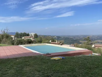 PoolOfHouse