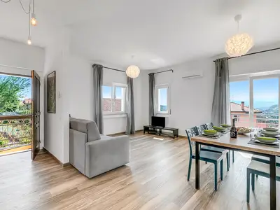Wohn- und Esszimmer