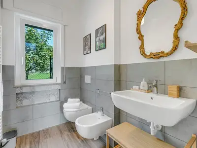 Zweites Badezimmer