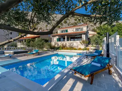 Genießen Sie Ihre Privatsphäre am Pool und diese schöne Umgebung
