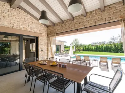 Villa für 8 Personen (238 m²) in Gracisce 3/10