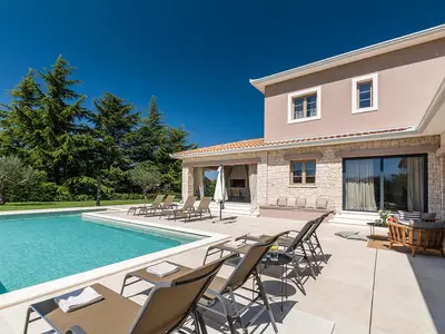 Villa für 8 Personen (238 m²) in Gracisce 7/10