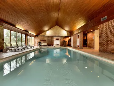 PoolOfHouse