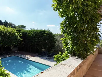 PoolOfHouse