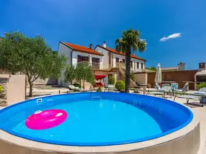 Villa für 4 Personen (80 m²) in Grizane