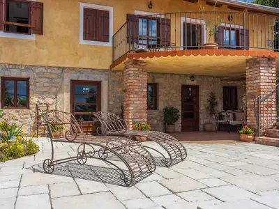 Villa für 6 Personen (200 m²) in Grizane 8/10