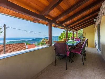 Villa für 6 Personen (220 m²) in Grizane 3/10
