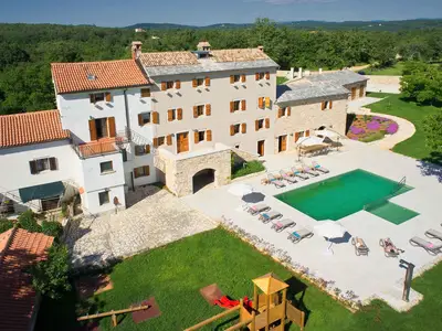 Villa für 14 Personen (690 m²) in Grožnjan 6/10