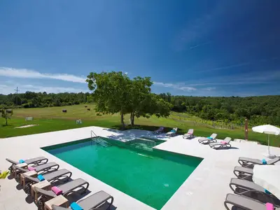Villa für 14 Personen (690 m²) in Grožnjan 9/10