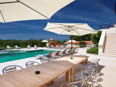 Villa für 14 Personen (690 m²) in Grožnjan 10/10