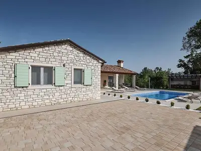 Villa für 8 Personen (150 m²) in Grožnjan 10/10