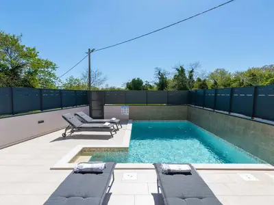 Villa für 4 Personen (120 m²) in Grožnjan 10/10