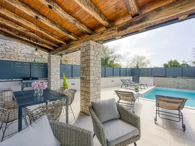 Villa für 4 Personen (120 m²) in Grožnjan 4/10