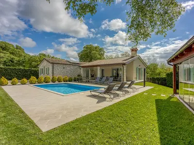 Villa für 8 Personen (152 m²) in Grožnjan 1/10