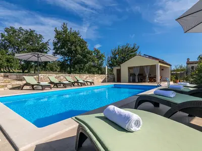 Villa für 8 Personen (200 m²) in Grožnjan 10/10