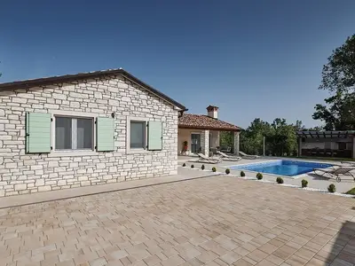 Villa für 8 Personen (150 m²) in Grožnjan 3/10