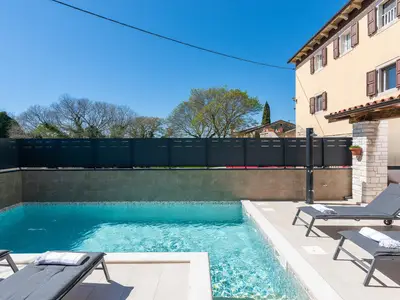 Villa für 4 Personen (120 m²) in Grožnjan 2/10