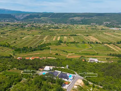Diese wunderschöne Villa liegt in der Nähe der Stadt Imotski.