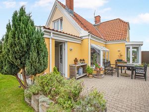 24056566-Villa-6-Hadsund-300x225-1