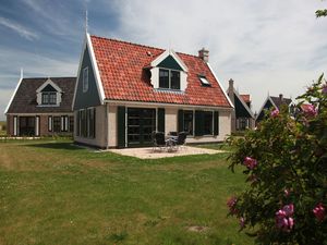 19352941-Villa-6-Hippolytushoef-300x225-3